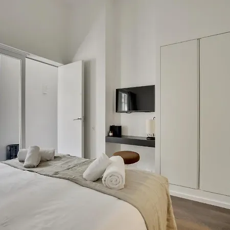 Modern 3bdr/3bath - Louvre Museum/tuileries Apartment *