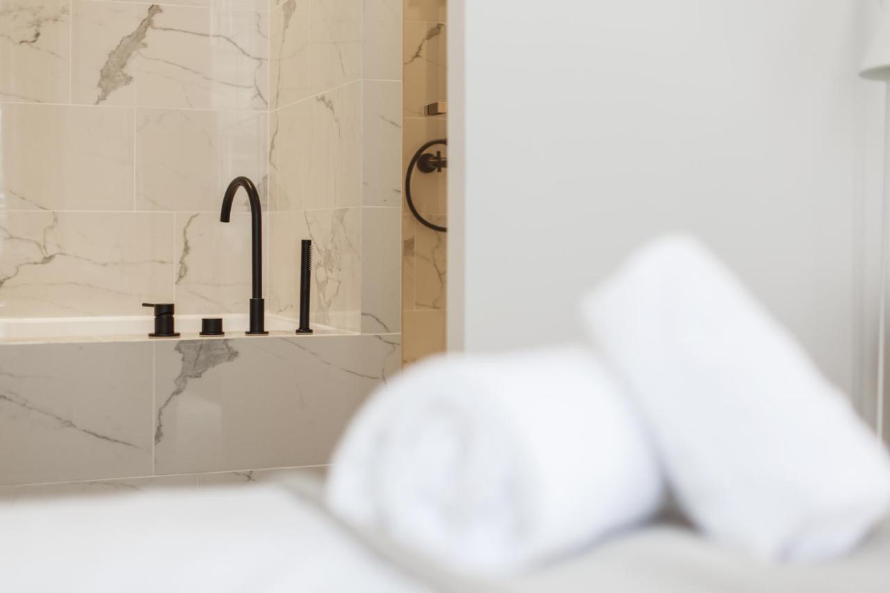 Modern 3bdr/3bath - Louvre Museum/tuileries Apartment Paris